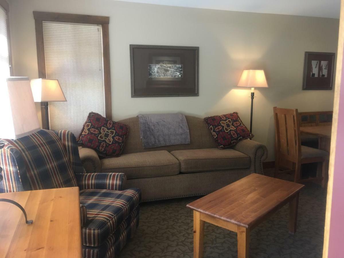 Taynton Lodge at Panorama Mountain Village Resort Esterno foto